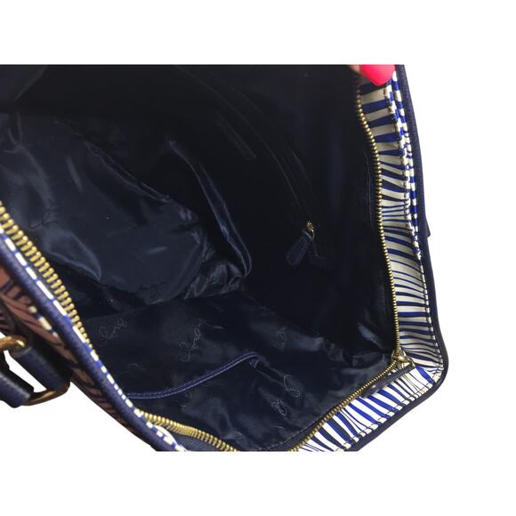 Vera Bradley Ella Tote in Blue and White Wavy Stripes - Picture 8 of 16
